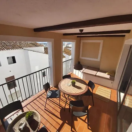 Homelystay- Marbella, Puerto Banus Marbella