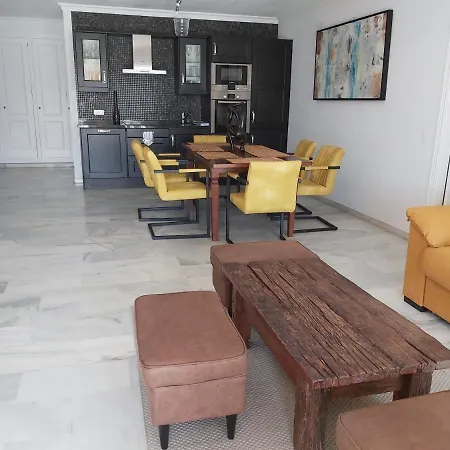 Homelystay- Marbella, Puerto Banus Marbella